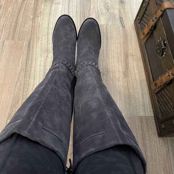 Gray Suede Boots Up to Knee 4 inch heel - Picture 2 of 7